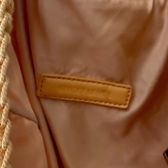 Street Level Gold Knit Shoulder Bag - Picture 4 of 7